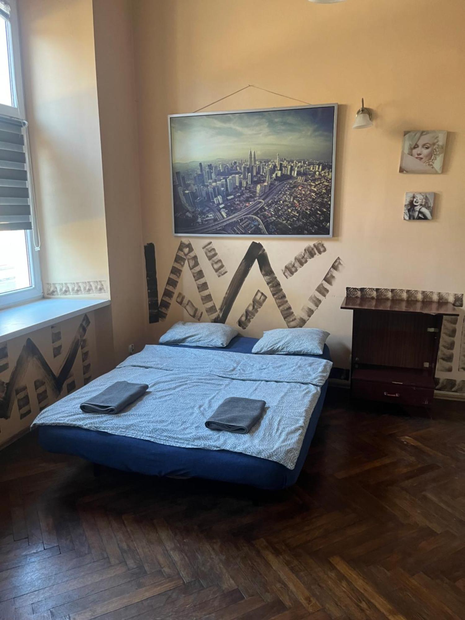 Apartment Adam12
